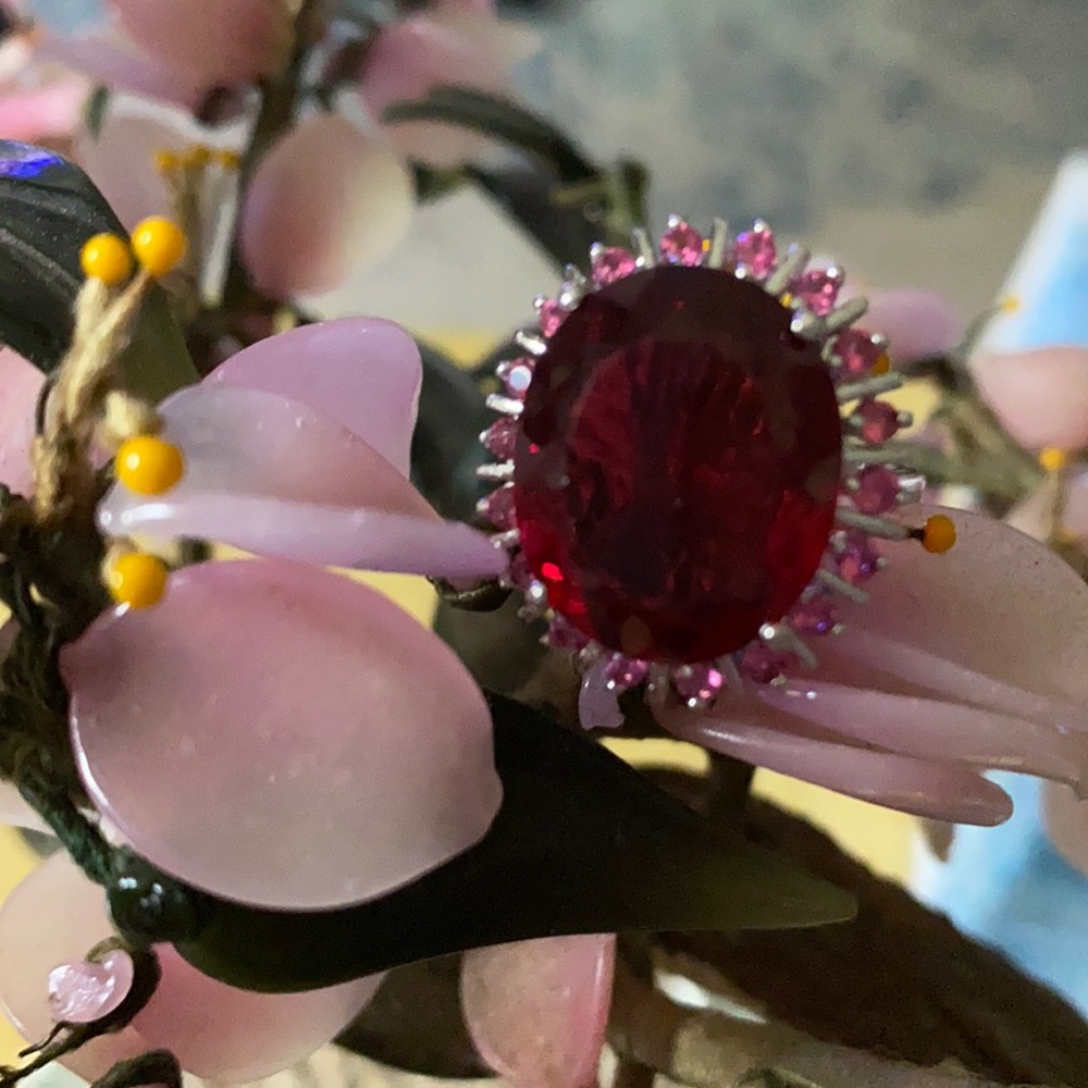 Vintage 925 Mozambique garnet ring